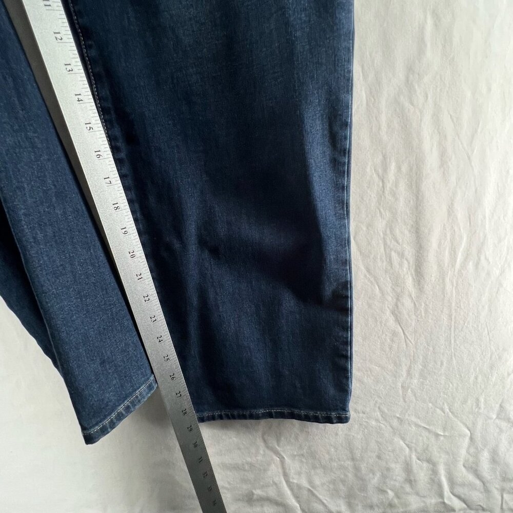 Chicos Straight Leg Jeans Women 4R Stretch Denim Mid-Rise Zip Fly Dark Blue Wash - Picture 10 of 12